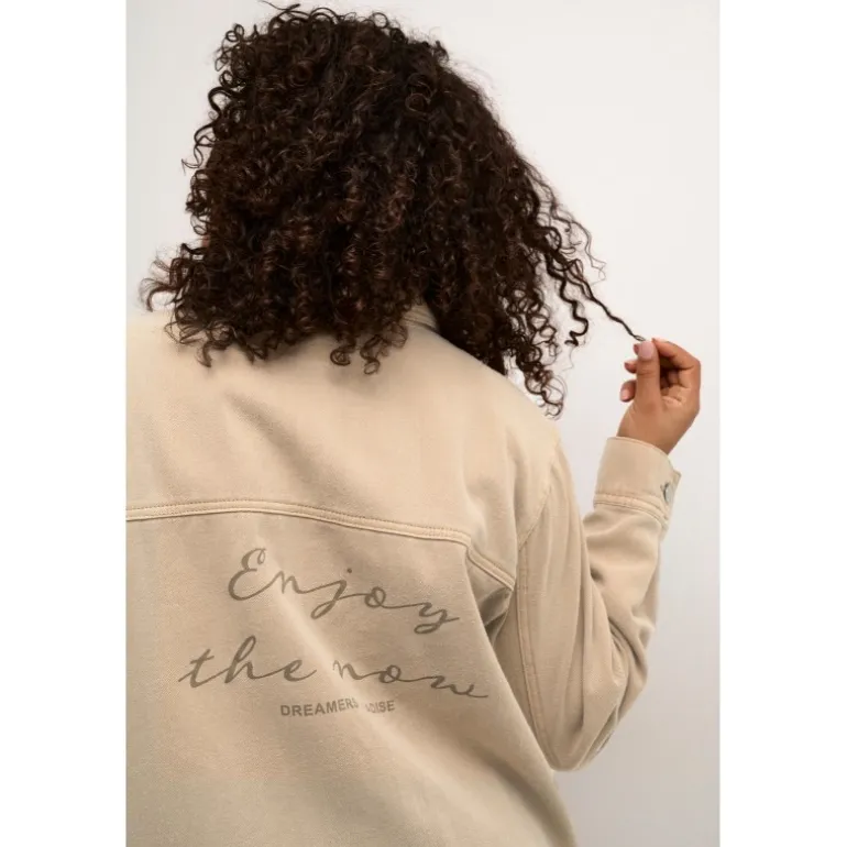 Kaffe Curve KCsisel Shirt Jacket - Sandfarvet denim jakke 10582316 Feather Gray fra Kaffe Curve