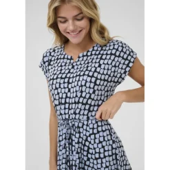 Kaffe KAbella Jersey Dress - Blå printet grafisk kjole 10508466 Black/Blue Graphic Dot fra Kaffe