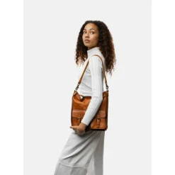 RE:DESIGNED Heda BIG - Cognac farvet crossover taske 6347 Burned Tan fra RE:DESIGNED