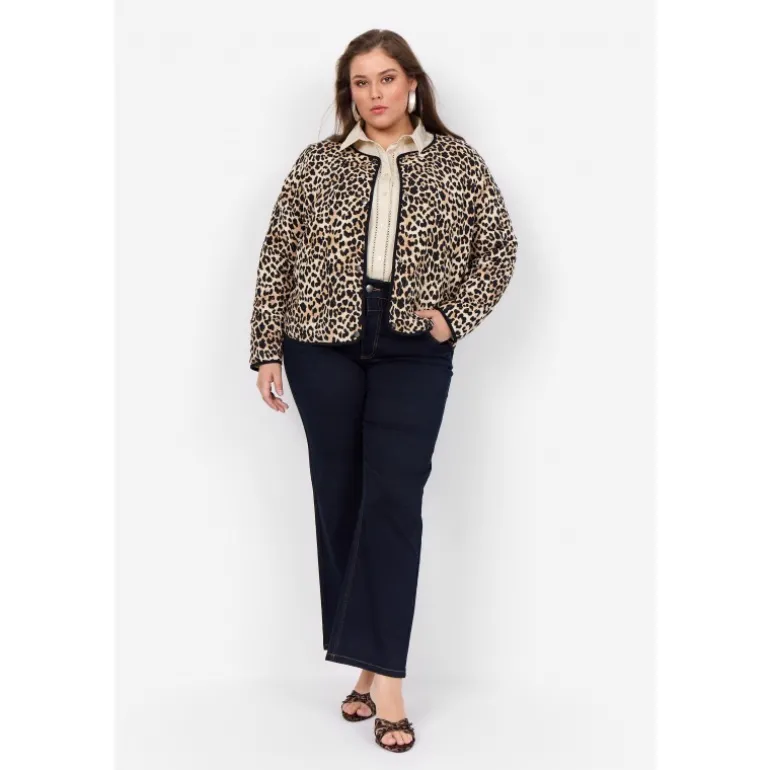 Wasabi WA-VENDELA 1 - Quiltet leopard jakke W10446 Sand Combi fra Wasabiconcept
